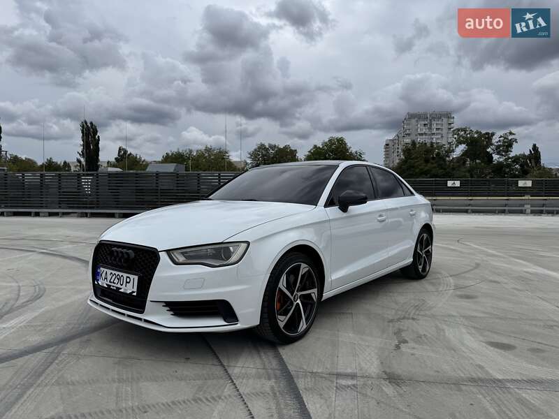 Седан Audi A3 2015 в 