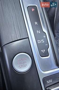 Хэтчбек Audi A3 2015 в 