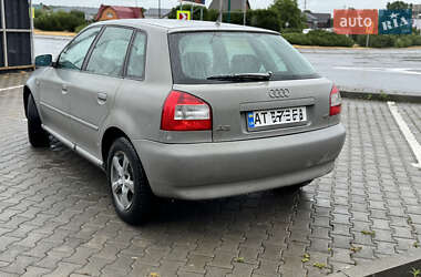 Хетчбек Audi A3 2002 в 