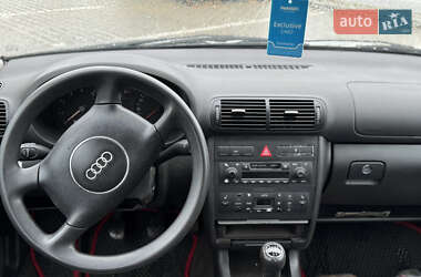 Хетчбек Audi A3 2002 в 