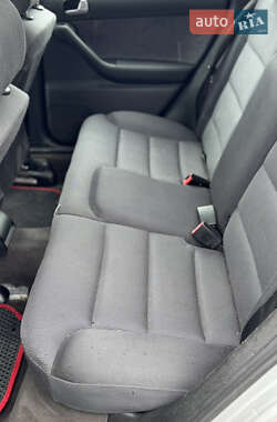 Хетчбек Audi A3 2002 в 