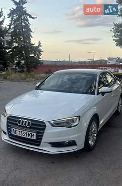 Седан Audi A3 2016 в 