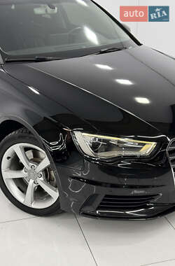 Седан Audi A3 2015 в 