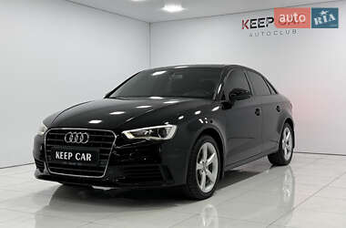 Седан Audi A3 2015 в 