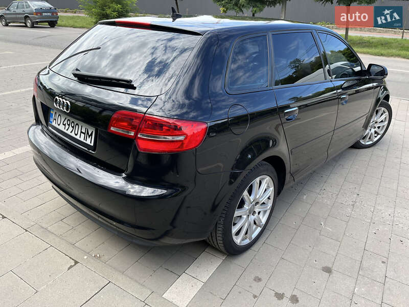 Хетчбек Audi A3 2012 в Ужгороді