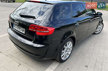 Хэтчбек Audi A3 2012 в 