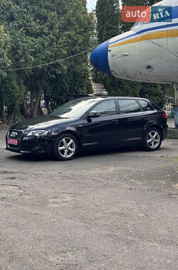 Хэтчбек Audi A3 2008 в 