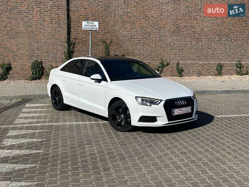 Седан Audi A3 2017 в Одесі