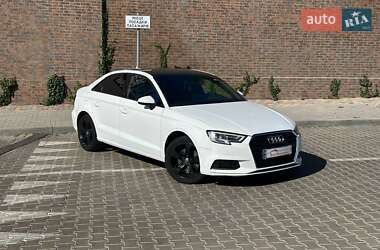 Седан Audi A3 2017 в 