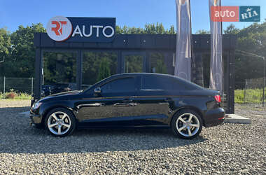 Седан Audi A3 2016 в 