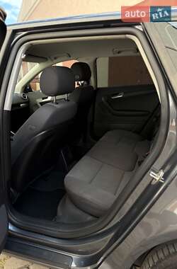 Хэтчбек Audi A3 2006 в 
