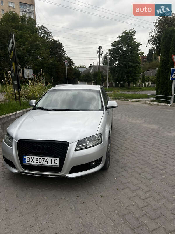 Хэтчбек Audi A3 2008 в 