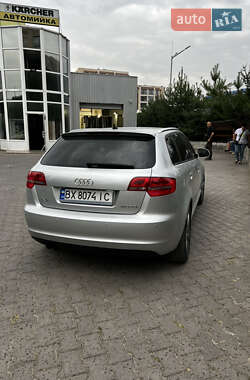Хэтчбек Audi A3 2008 в 