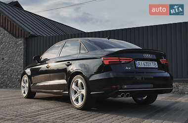 Седан Audi A3 2016 в 