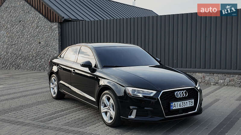Седан Audi A3 2016 в 
