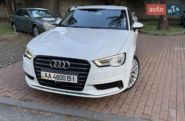 Седан Audi A3 2016 в 