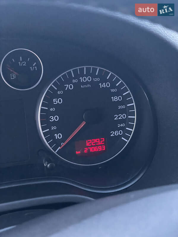 Хэтчбек Audi A3 2003 в Киеве