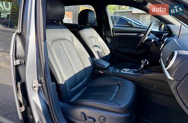 Хэтчбек Audi A3 2015 в 