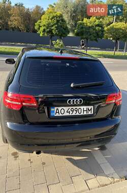 Хетчбек Audi A3 2012 в 