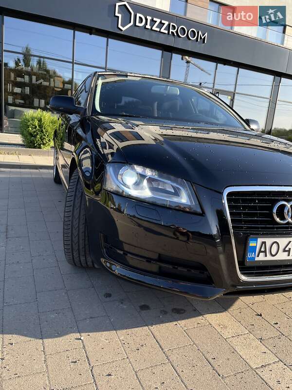 Хетчбек Audi A3 2012 в Ужгороді