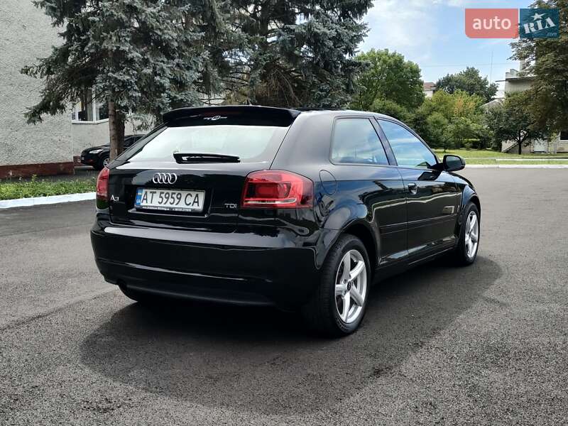 Хэтчбек Audi A3 2010 в Ивано-Франковске