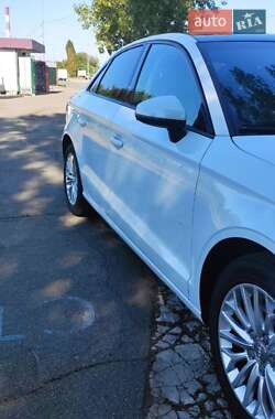 Седан Audi A3 2016 в 