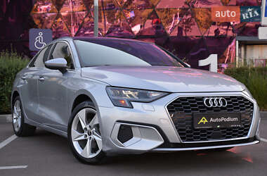 Седан Audi A3 2022 в Киеве
