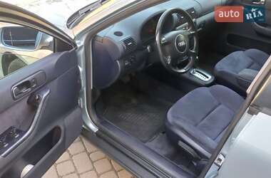 Хэтчбек Audi A3 2001 в 