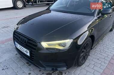 Хетчбек Audi A3 2014 в Золочеві