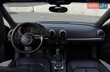 Седан Audi A3 2015 в 