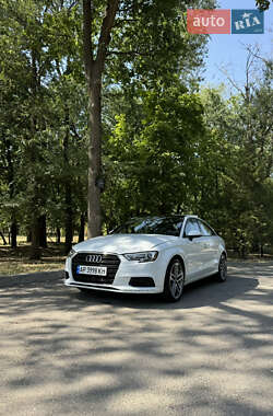 Седан Audi A3 2017 в 