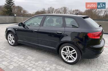 Хэтчбек Audi A3 2010 в 