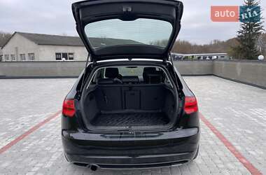 Хэтчбек Audi A3 2010 в 