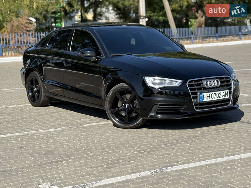 Седан Audi A3 2014 в 