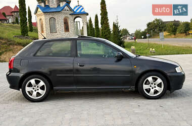 Хэтчбек Audi A3 1998 в 