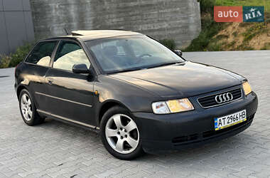 Хэтчбек Audi A3 1998 в 