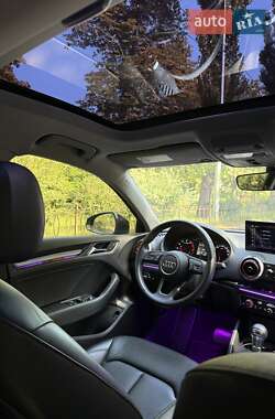 Седан Audi A3 2018 в 
