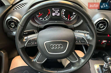 Седан Audi A3 2016 в 