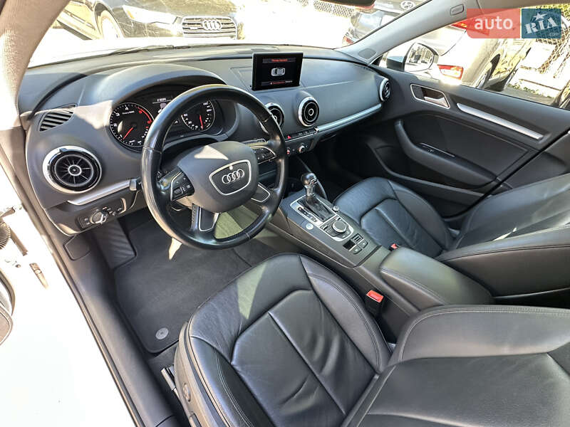 Хэтчбек Audi A3 2015 в Одессе