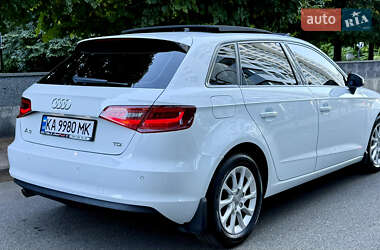 Хэтчбек Audi A3 2015 в 