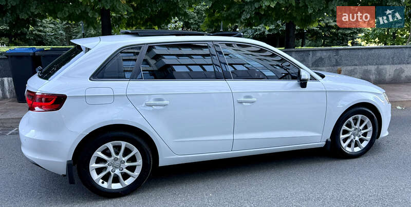Хэтчбек Audi A3 2015 в Киеве