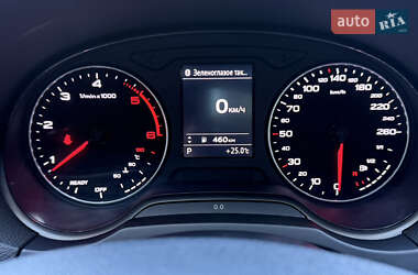 Хэтчбек Audi A3 2015 в 
