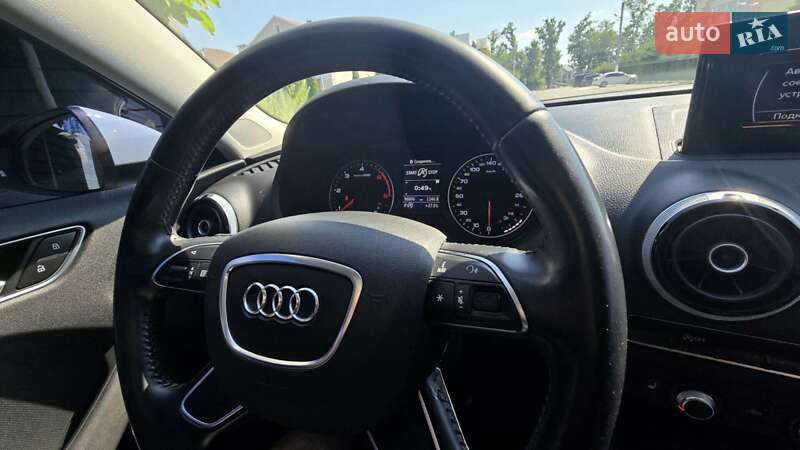 Хэтчбек Audi A3 2015 в Киеве