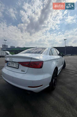 Седан Audi A3 2015 в 