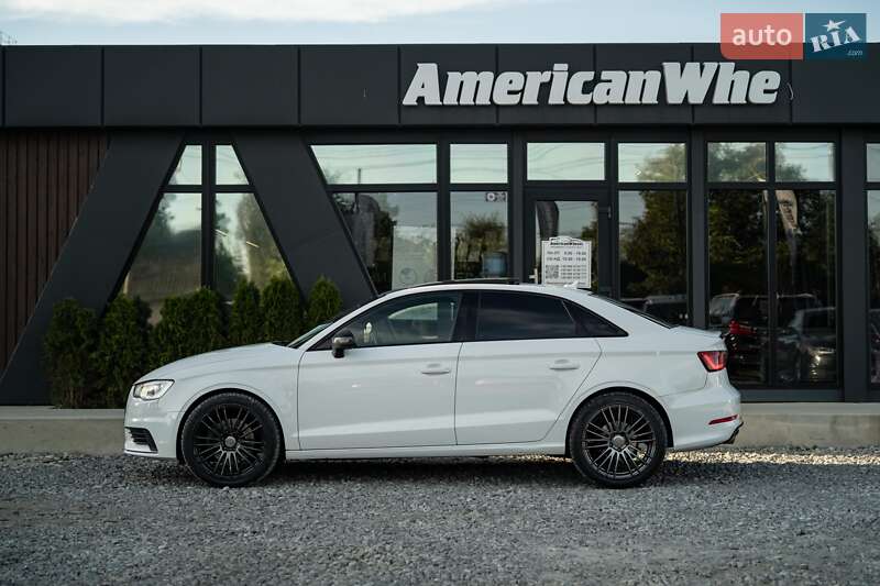 Седан Audi A3 2015 в Чернівцях