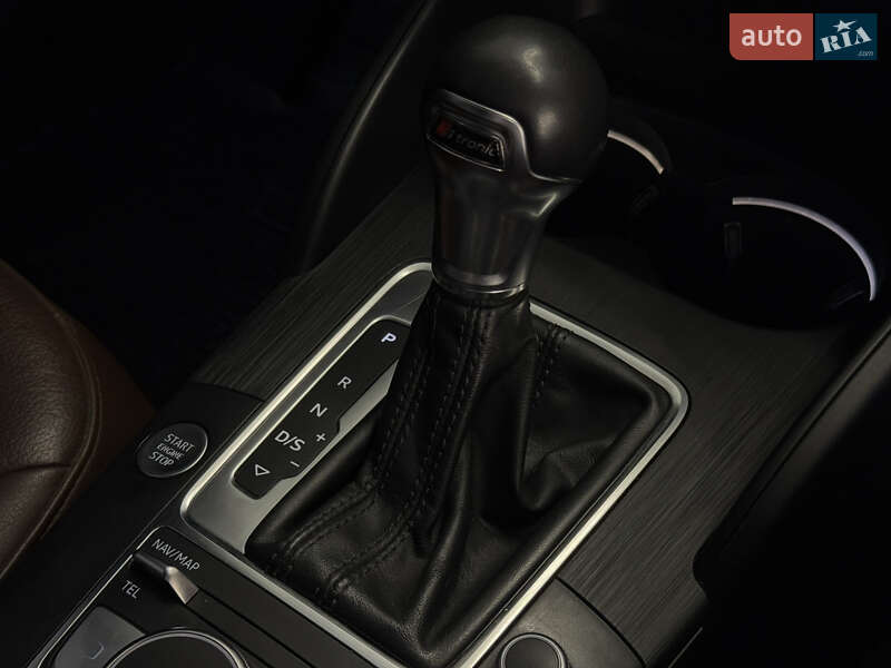 Седан Audi A3 2018 в Николаеве