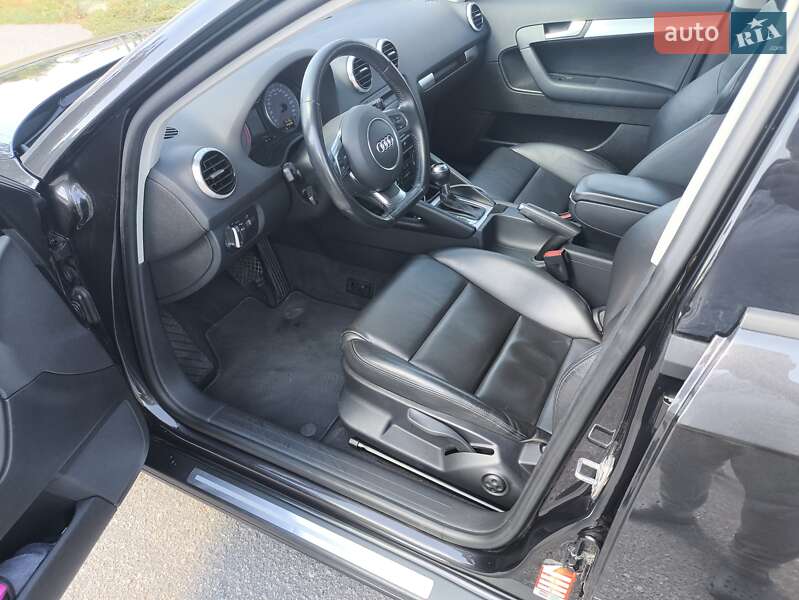 Хетчбек Audi A3 2011 в Кропивницькому