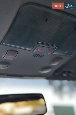Хэтчбек Audi A3 1999 в 