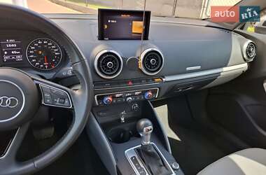 Седан Audi A3 2018 в 