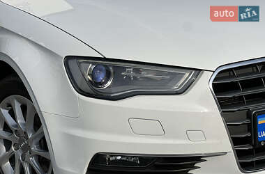 Седан Audi A3 2015 в 